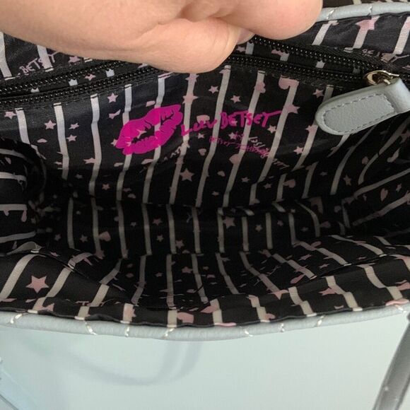 BETSEY JOHNSON Addy Quilted Blue White Hearts Crossbody Bag Purse - Picture 9 of 12